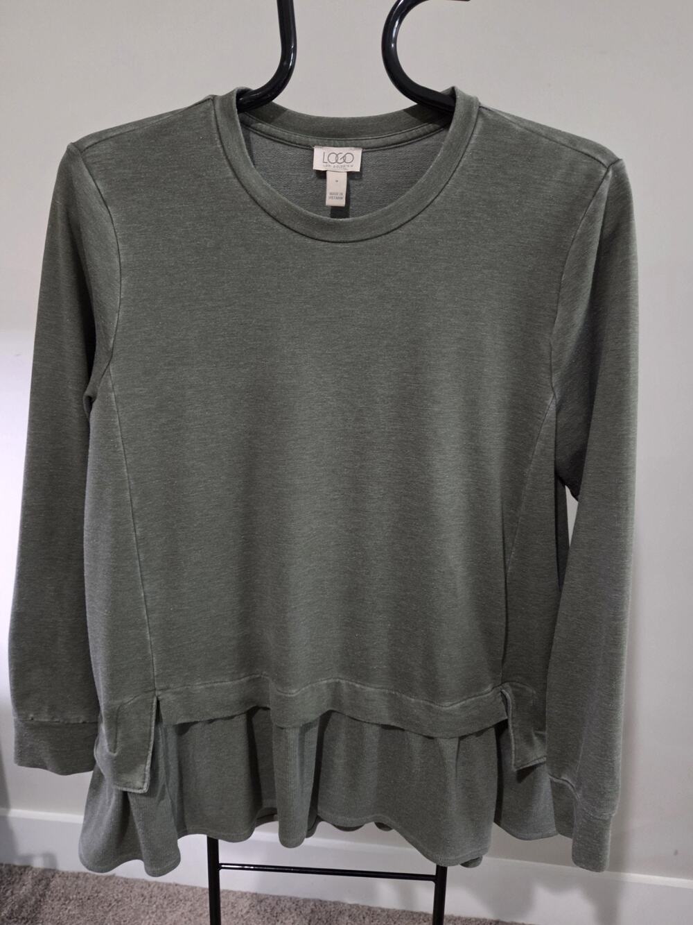 Logo Lori Goldstein M Thyme Green French Terry Top Rib Knit Hem A711000 NWOT